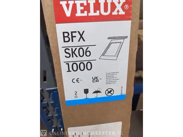 Ca. 15x velux toebehoren diverse modellen - afbeelding 16 van  23