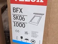 Ca. 15x velux toebehoren diverse modellen - afbeelding 19 van  23