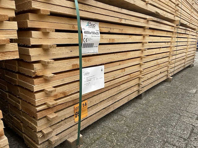 Ca. 161x douglas planken fijnbezaagd , 25x150mm, lengte 500cm - afbeelding 4 van  4