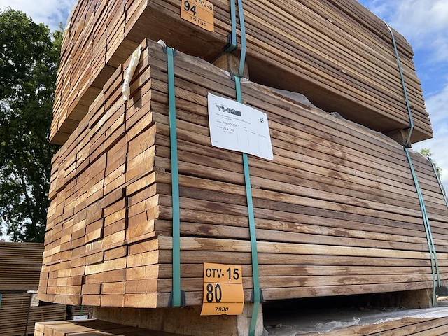 Ca. 161x guyana teak planken geschaafd, 25x140mm, lengte 155cm - afbeelding 4 van  4