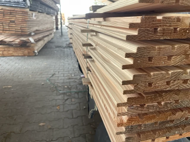 Ca. 168x douglas design/triple/deens profiel, 22x142mm, lengte 400cm - afbeelding 2 van  4