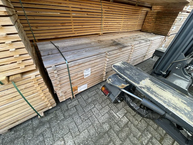 Ca. 168x douglas planken fijnbezaagd, 25x150mm, lengte 400cm - afbeelding 4 van  4