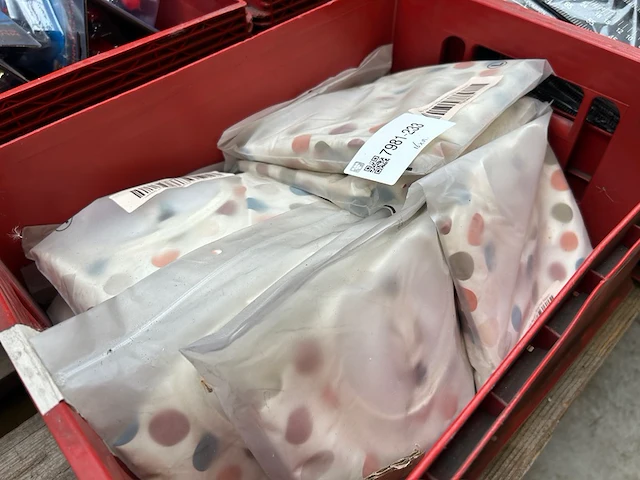 Ca. 16x baby slab met lange mouwen met transportkratten - afbeelding 3 van  3