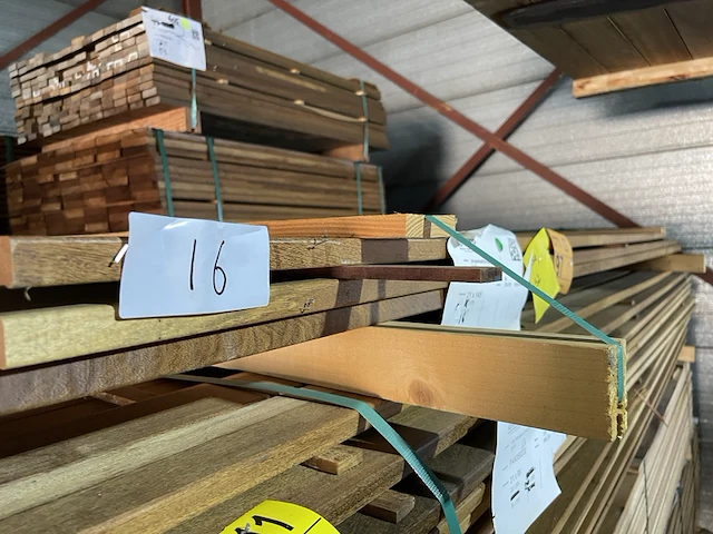 Ca. 16x ipé planken geschaafd , 21x145mm, lengte 275cm - afbeelding 2 van  3