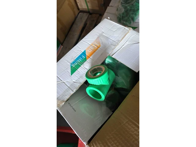 Ca. 16x t-stuk 50x 1 1/2 x 50mm ppr koppeling , ifan, groen, 2023 - afbeelding 4 van  4