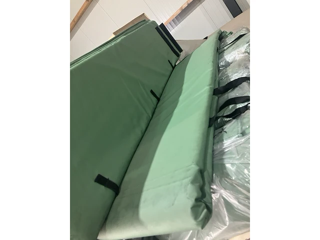 Ca. 16x trampoline randen, groen - afbeelding 5 van  6
