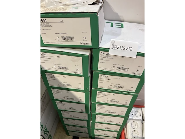 Ca. 170x schneider electric/merten schakelaar opbouw - afbeelding 1 van  3