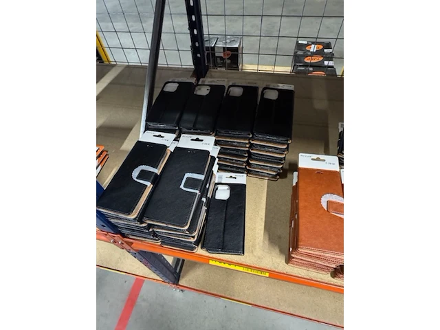 Ca. 170x telefoonhoesje handmade rixus, zwart en bruin - afbeelding 3 van  11