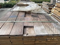 Ca. 177x purple heart planken geschaafd, 21x145mm, lengte 83/305cm 10/335cm 84/365cm - afbeelding 1 van  3