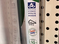 Ca. 17x axa raamopener remote inclusief afstandsbediening bed. - afbeelding 3 van  5