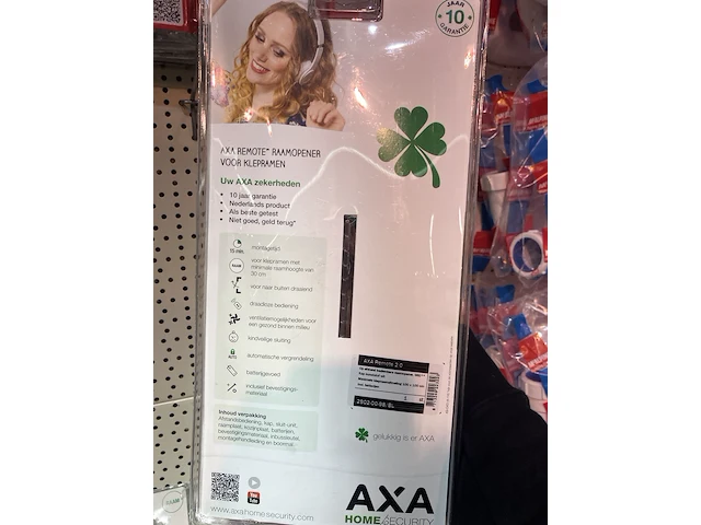 Ca. 17x axa raamopener remote inclusief afstandsbediening bed. - afbeelding 5 van  5