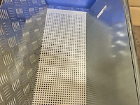 Ca. 17x plaatmateriaal ijzer traan vlak gat - afbeelding 1 van  3