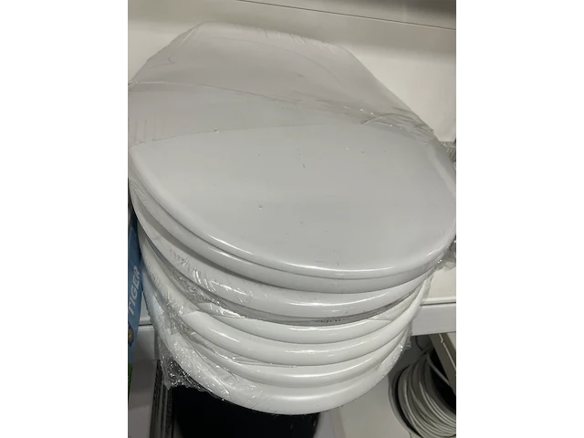 Ca. 17x toiletbrillen diverse - afbeelding 2 van  4