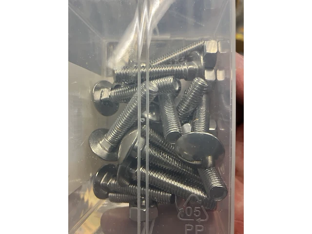 Ca. 180x i fix slotbouten +moer rvs m8x40 - afbeelding 4 van  4