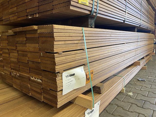 Ca. 189x guyana teak vlonderplanken, 21x145mm, lengte 365cm - afbeelding 4 van  4