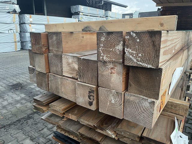Ca. 18x douglas balken geschaafd, 140x140mm, lengte 300cm - afbeelding 3 van  4