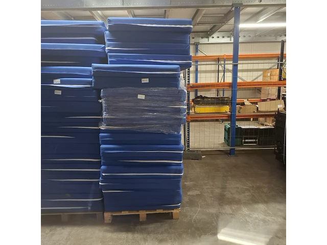 Ca. 18x matras - afbeelding 1 van  4
