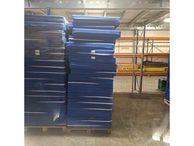 Ca. 18x matras - afbeelding 1 van  3