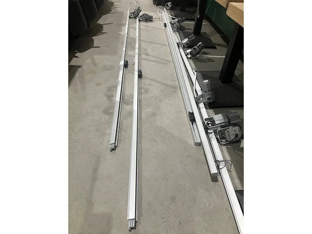 Ca. 18x meter licht railsysteem - afbeelding 1 van  7