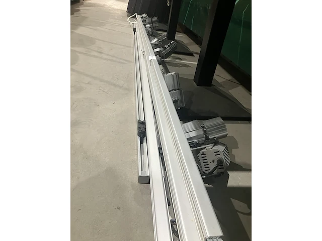 Ca. 18x meter licht railsysteem - afbeelding 7 van  7