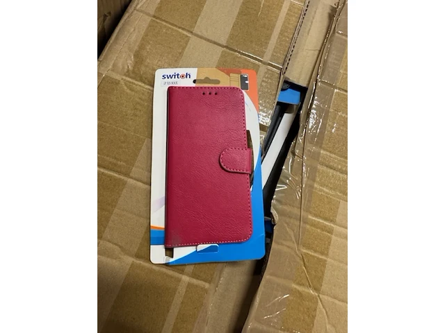 Ca. 2000x telefoonhoesjes switchme - afbeelding 7 van  8