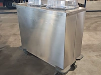 Ca. 200x dienbladen, 3x dienbladwagens, bordenwarmer en melkdispencer - afbeelding 10 van  22