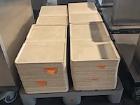 Ca. 200x dienbladen, 3x dienbladwagens, bordenwarmer en melkdispencer - afbeelding 20 van  22