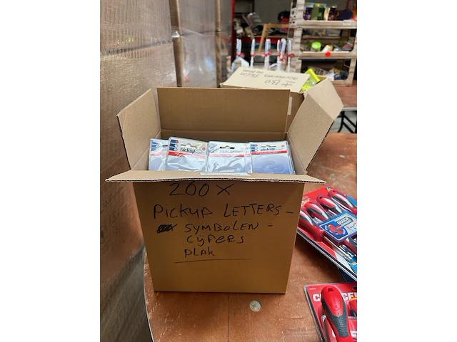 Ca. 200x zelfklevende letters, symbolen, cijfers, pickup home - afbeelding 2 van  4