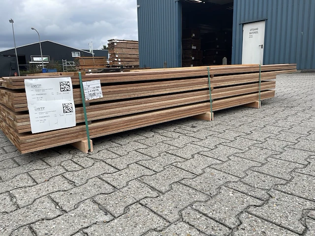 Ca. 207x guyana teak planken geschaafd, 16x90mm, lengte 200cm - afbeelding 2 van  4