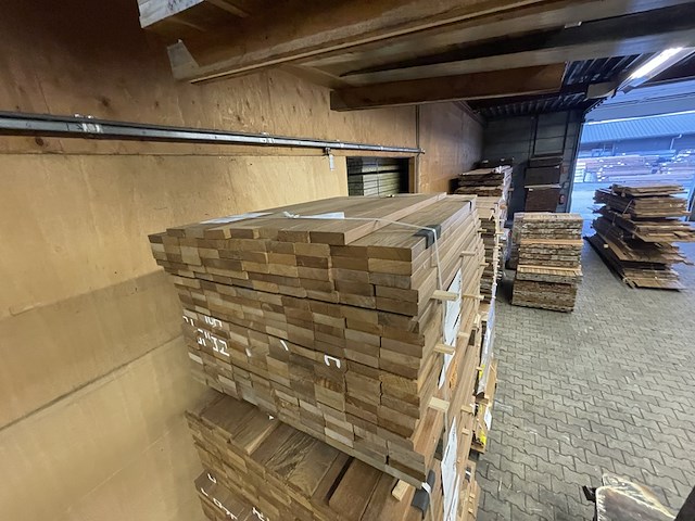 Ca. 207x ipé country grade planken geschaafd, 27x90mm, lengte 95cm - afbeelding 1 van  4