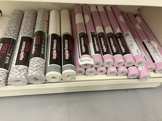 Ca. 20x behangrollen superfresco roze en grijs - afbeelding 1 van  3