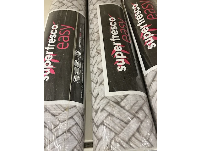 Ca. 20x behangrollen superfresco roze en grijs - afbeelding 2 van  3