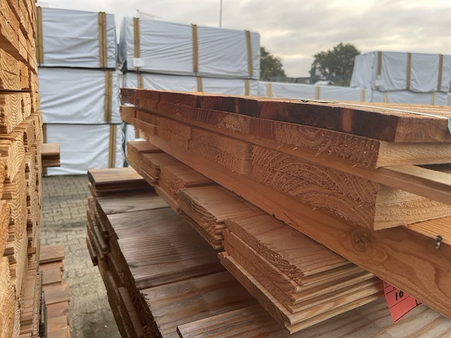 Ca. 20x douglas planken fijnbezaagd, 22x200mm, lengte 500cm - afbeelding 3 van  3