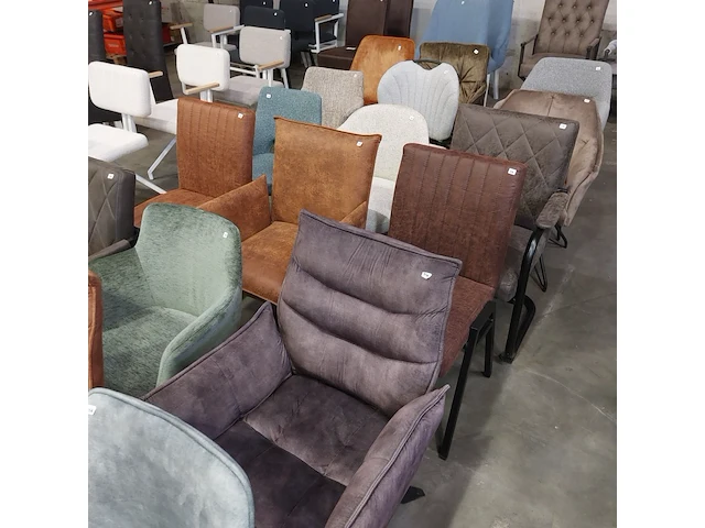 Ca. 20x eetkamerstoelen assorti, zazuhome - afbeelding 6 van  9