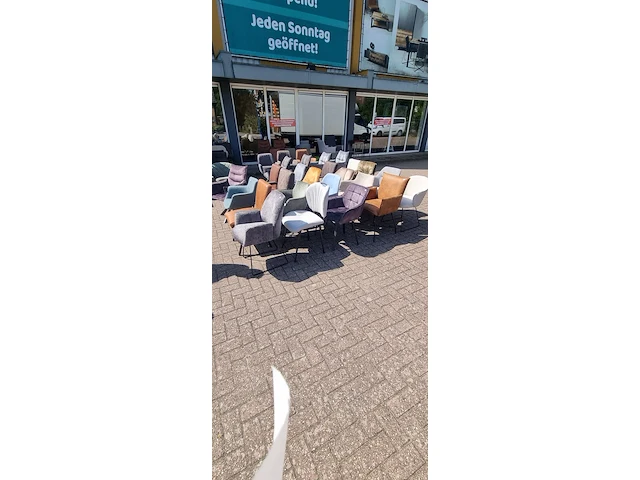 Ca. 20x eetkamerstoelen assorti, zazuhome - afbeelding 9 van  9