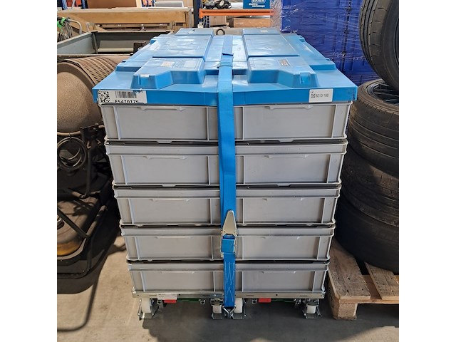 Ca. 20x opbergkist met 3x inzet, 4x transportkar - afbeelding 1 van  5