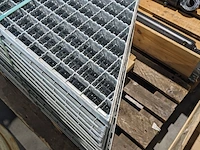 Ca. 20x persrooster antislip staal verzinkt - afbeelding 4 van  5