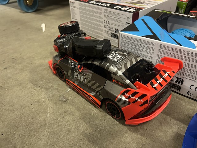 Ca. 20x rc auto's/voertuigen w.o. gear2play, carrera, monster jam, exost - afbeelding 2 van  14