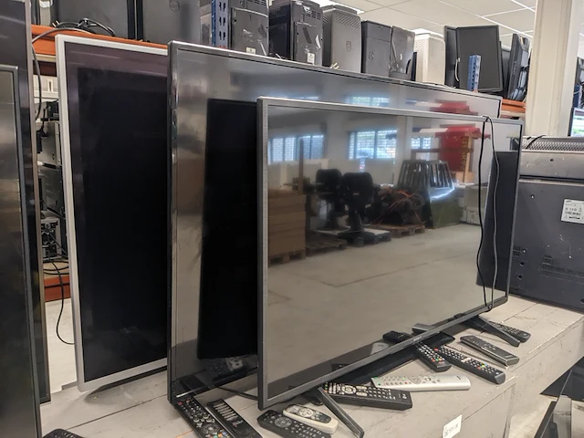 Ca. 20x televisies, samsung, sony, lg, oled, lcd, led - afbeelding 8 van  45
