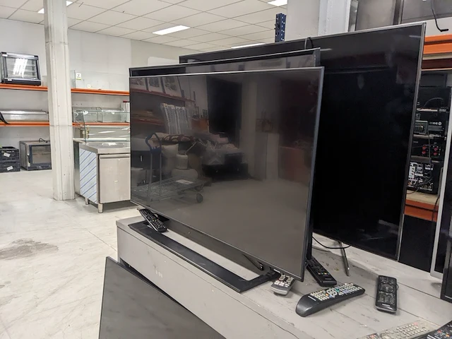 Ca. 20x televisies, samsung, sony, lg, oled, lcd, led - afbeelding 42 van  45