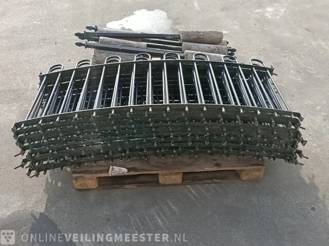 Ca. 2150 cm klassiek hekwerk - afbeelding 5 van  11