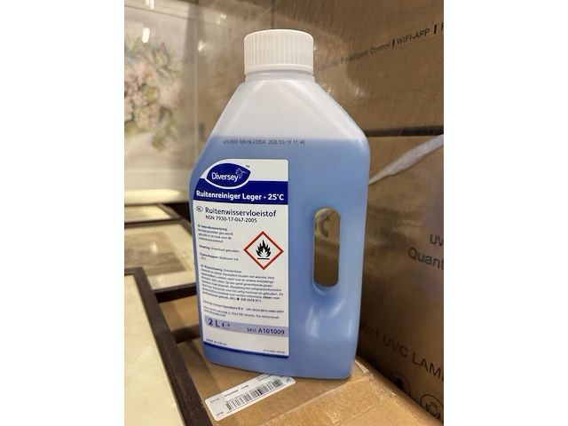 Ca. 216x flacon ruitenwisservloeistof 2 liter - afbeelding 2 van  3