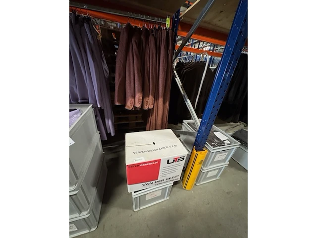 Ca. 21x broek en 23x colbert, suitss me, the magnificients, port herringbone - afbeelding 2 van  6