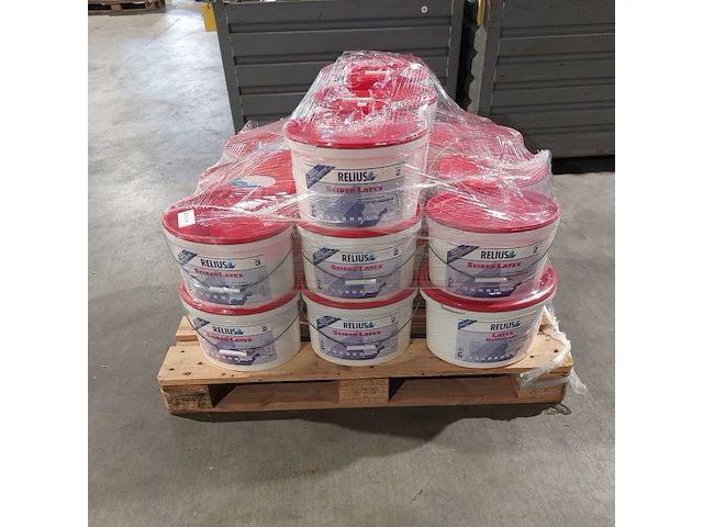 Ca. 21x seiden latex en latex hoogglans 10l, relius - afbeelding 1 van  4
