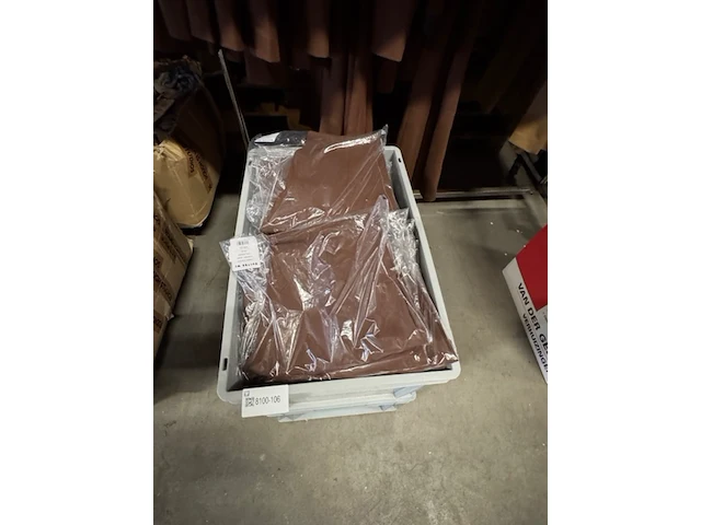 Ca. 22x broek en 33x colbert, suitss me, daily food, potting soil - afbeelding 9 van  10