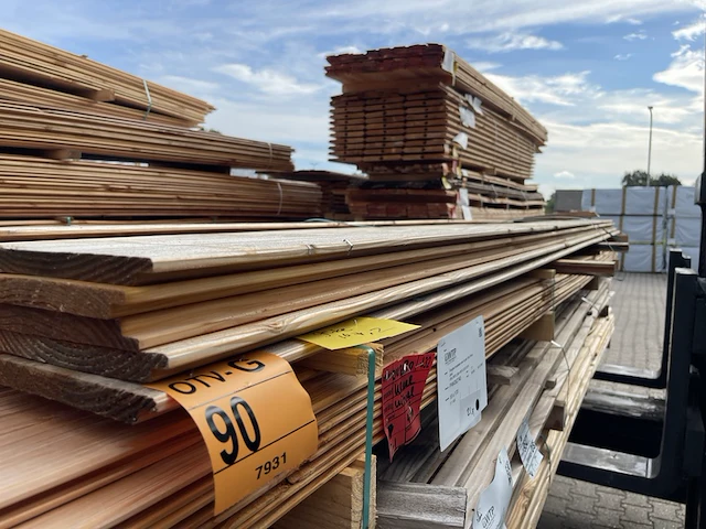 Ca. 22x douglas wisselsponning/halfhoutsrabat, 18x185mm, lengte 400cm - afbeelding 2 van  3