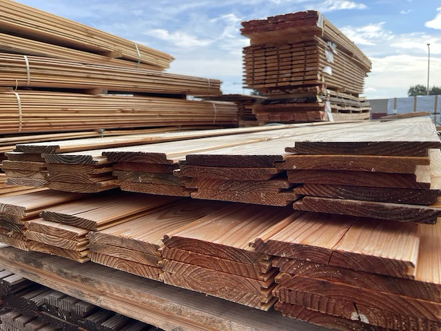 Ca. 22x douglas wisselsponning/halfhoutsrabat, 18x185mm, lengte 400cm - afbeelding 3 van  3