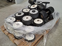 Ca. 22x dumbells, o.a. technogym - afbeelding 3 van  7