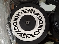 Ca. 22x dumbells, o.a. technogym - afbeelding 5 van  7