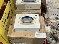 Ca. 22x gietijzeren gratinschotels met plankje, cosy&trendy - afbeelding 1 van  4